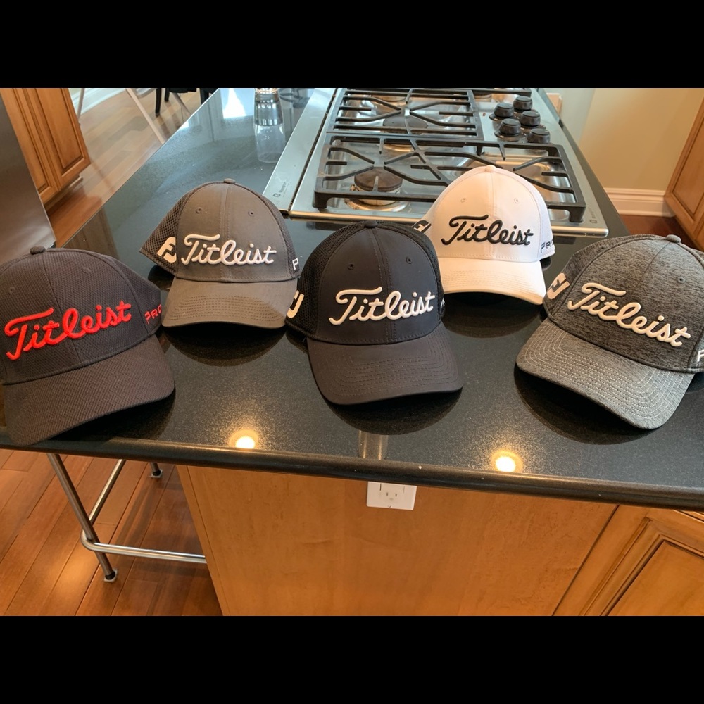 Men’s Titleist Hats